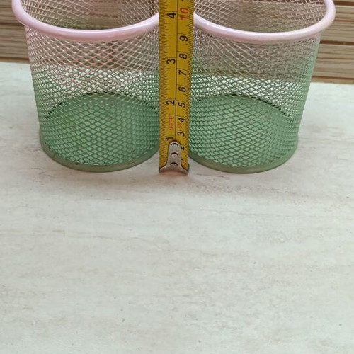 Pencil holders like new set of 2 green and pink shades
