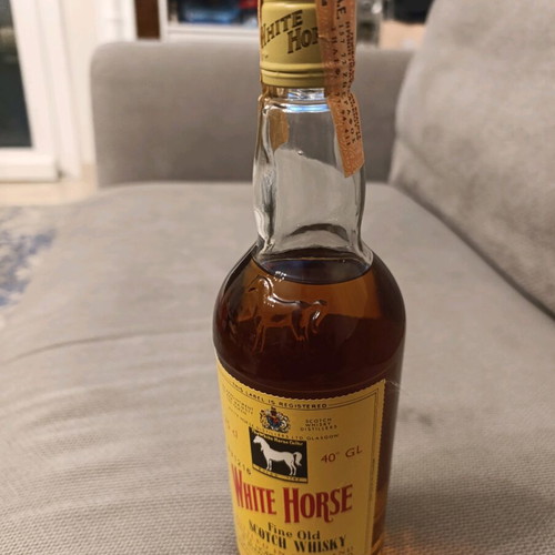 White Horse Fine Old Scotch Whisky sealed, vintage 1980s edition