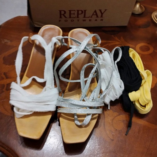 38, Replay platform sandals or clogs in very good condition, with a heel height of 8 cm.