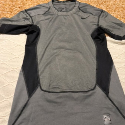 Nike women's shirt size L like new, black and gray