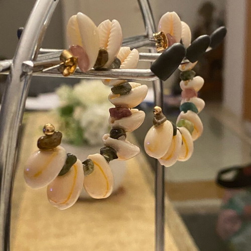 Five pairs of Zara hoop earrings new, multicolored
