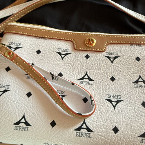 La tour Eiffel crossbody bag like new, white and beige
