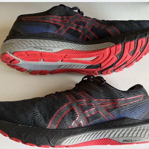 Asics GT-2000 10 G-Tx Gore-Tex running shoes like new, EU 44