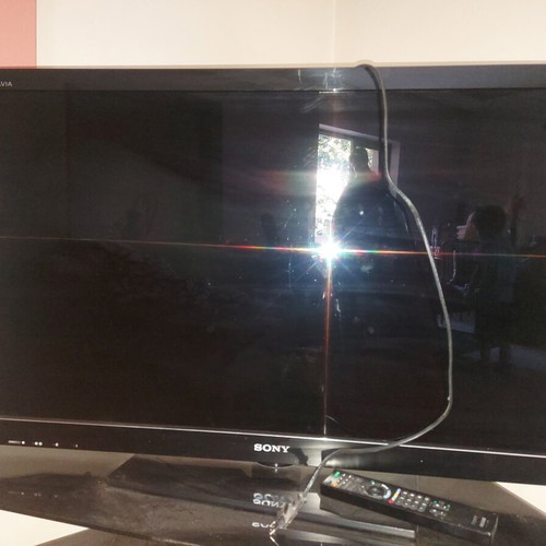 Sony Bravia HD TV like new with excellent sound and display