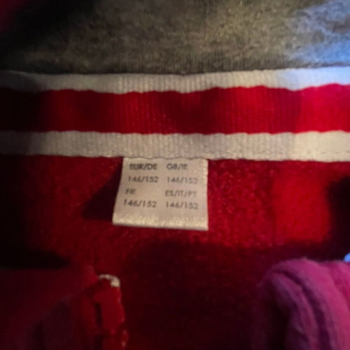Red hoodie jacket size 8-10, 146-152 cm