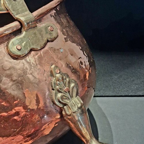 Χάλκινο δοχείο τζακιού βικτοριανού τύπου σαν καινούργιο
