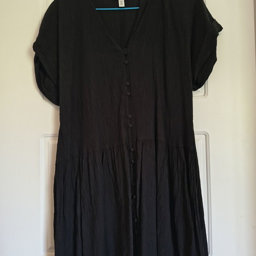 H&M Black Gofre Dress New, Comfortable, Size S