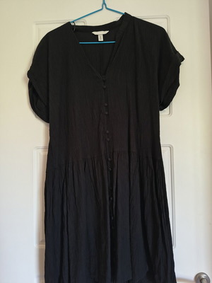 H&M Black Gofre Dress New, Comfortable, Size S