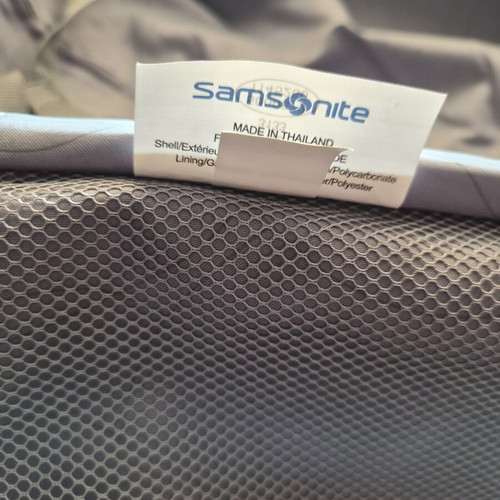 Samsonite hard suitcase used with TSA lock and 4 wheels