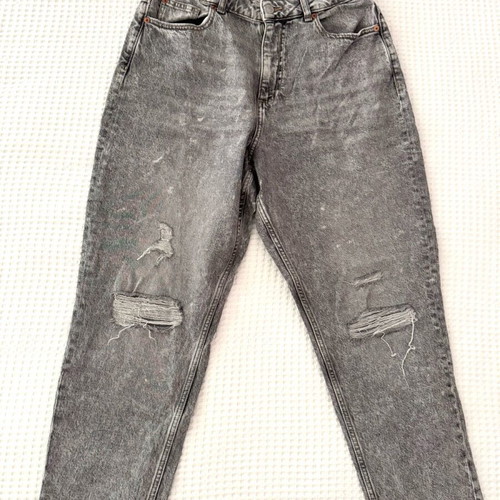 Denim Co. gray jeans size 40 new with rips