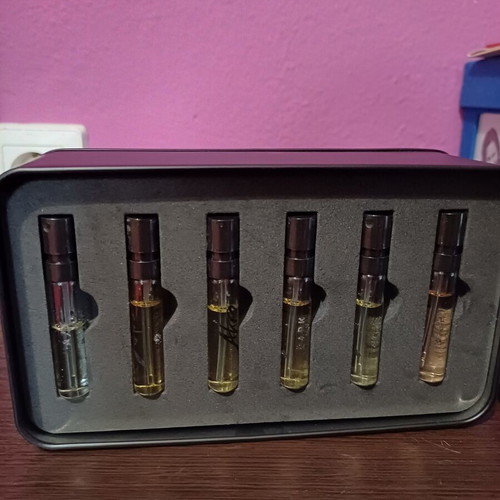 Akro Discovery Kit 6×2ml Eau de Parfum like new
