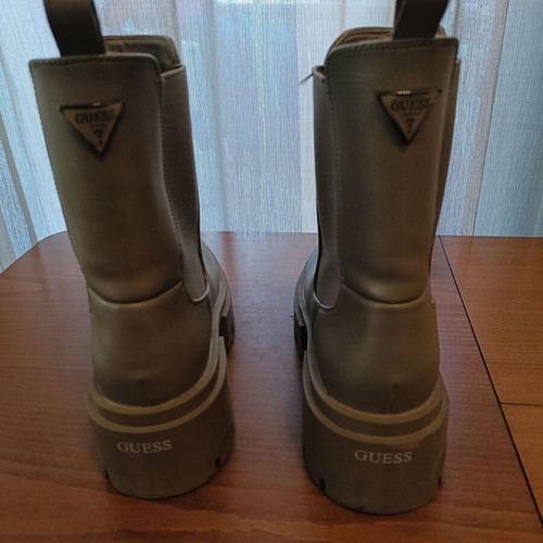 Guess green ankle boots like new, women's size 41