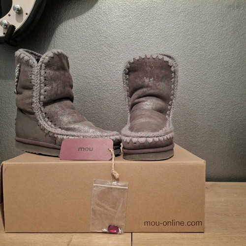MOU fur boots like new, limited edition, silver, size 37