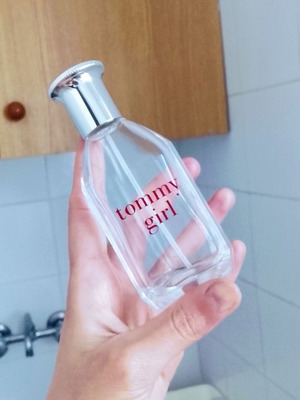 Tommy Girl Άδειο μπουκαλάκι καινούργιο συλλεκτικό με κουτάκι