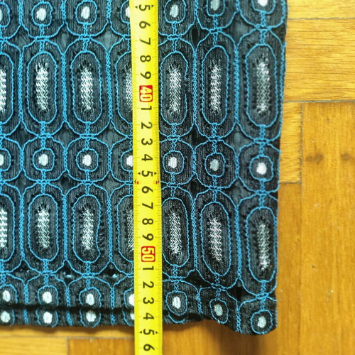Yest skirt size M like new, blue and silver