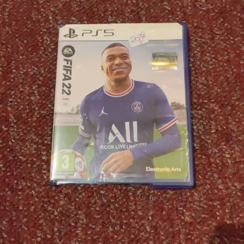 PlayStation 5 FIFA 22 video game used