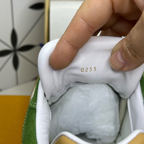Louis Vuitton sneakers green size 43 new