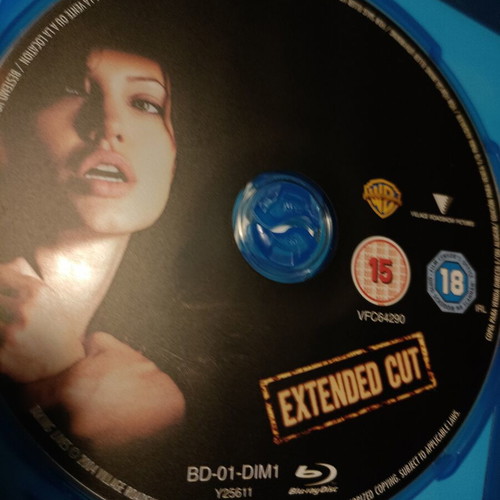 Taking Lives Blu-Ray director's cut like new, crime thriller horror