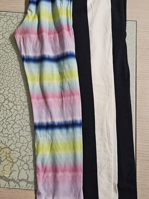 Girls' leggings set of 4 like new, ages 10-12