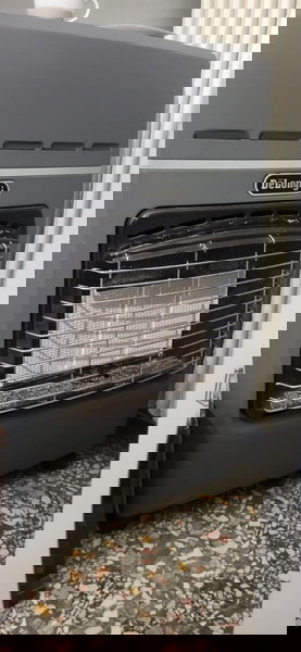σομπα υγραεριου Delonghi