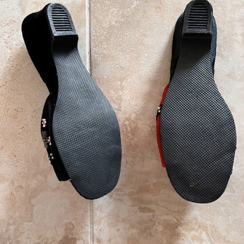 Vintage velour mules like new with beads, size 36