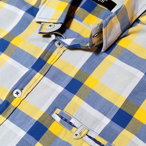 Dress shirts used, pack of 5, size Medium