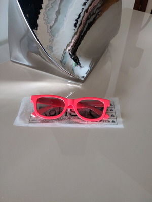 3D cinema glasses red new in packaging
