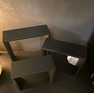 Τετράγωνα ράφια τοίχου μαύρα - Black square shelves