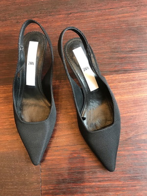 Zara black slingback pumps with textured fabric like new, size 37
