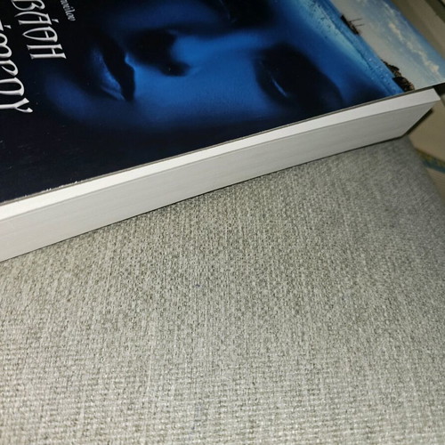 Sta Vathi Tis Tafrou used book