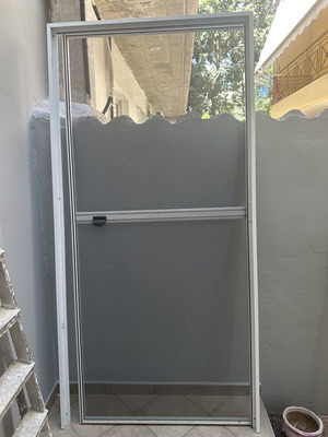 Aluminum door opening insect screen like new, 1.03x2.15 m