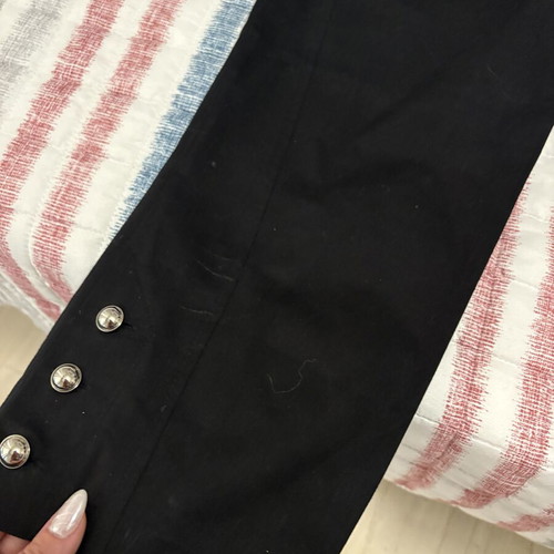 Black Capri Pants women's large with strass detail and decorative buttons like new