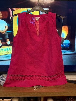 Linen blouse embroidered, new, size large, fuchsia
