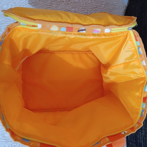 Tupperware insulated bag 30 liters new