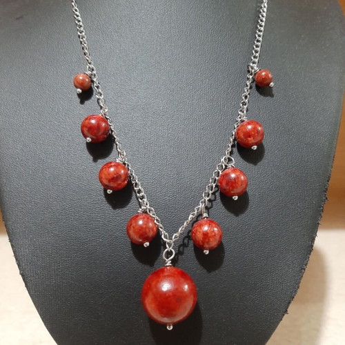 Necklace and earrings set with coral in steel, 50 cm length, new