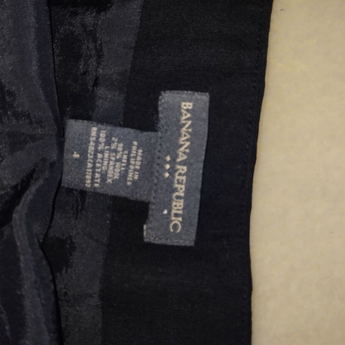 Banana Republic skirt full wool used, small size, black