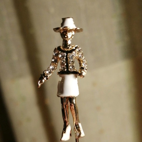Lady Coco pin used with girl motif