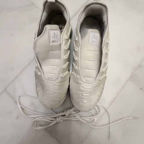 Nike Air Vapor Max Plus sneakers size 44 used, white