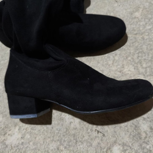 Voi & Noi suede boots size 37 used, sock style, black
