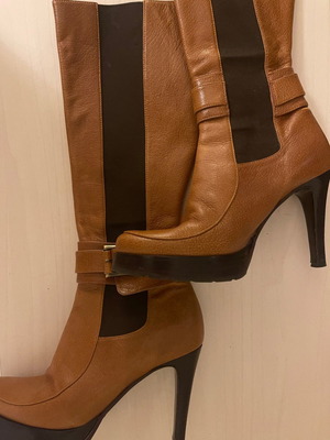 Danos leather high boot camel like new