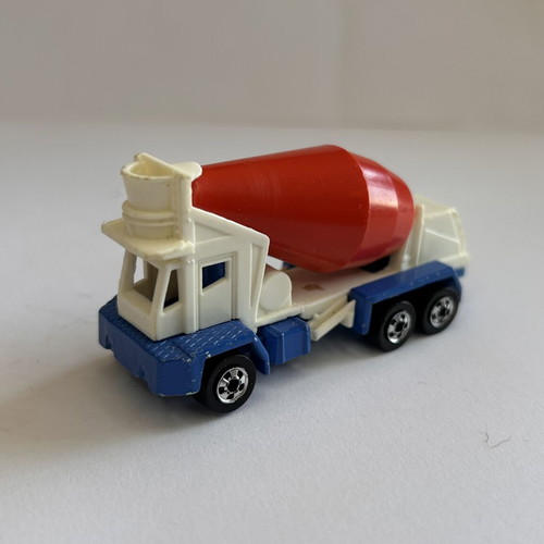 Hot Wheels 1991 Oshkosh Cement Mixer used