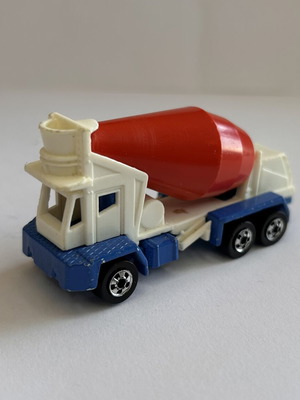 Hot Wheels 1991 Oshkosh Cement Mixer used