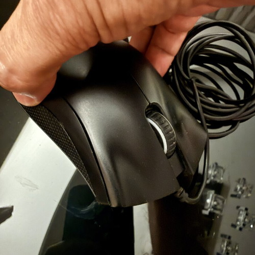 Razer DeathAdder Essential 2026 gaming mouse like new, wired