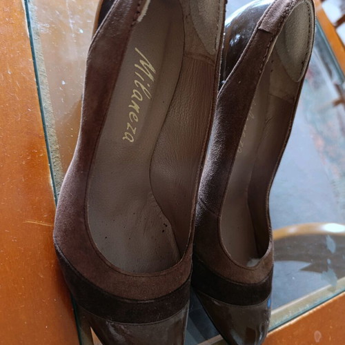 Milaneza brown leather pumps like new, size 37