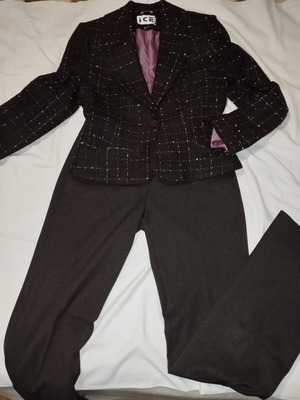 Tweed jacket and Sisley pants set like new, brown