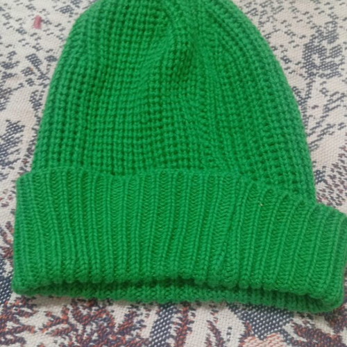 Baby hats like new, pack of 3, prenatal and Extreme Intimo, 6-9 months
