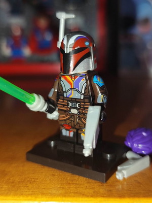 Sabine Wren figure like new with accessories