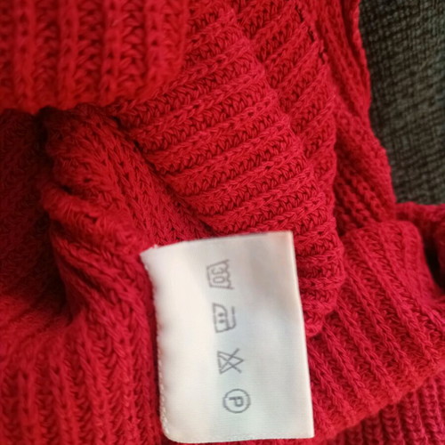 Scandalo summer knitted top with sleeve like new, red, size small