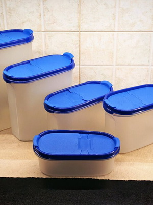 Tupperware oval set of 5 pieces new