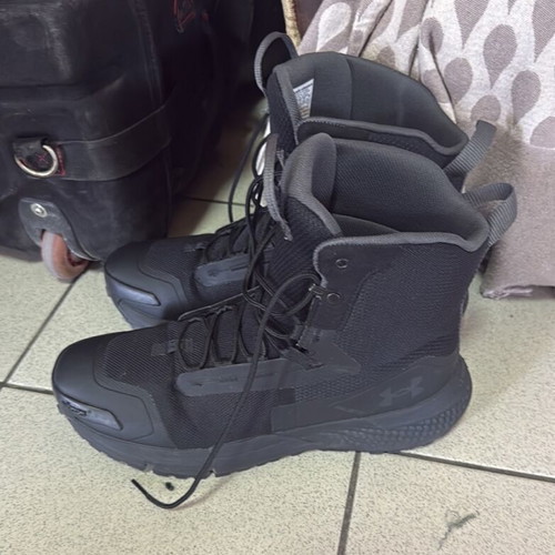 Under Armour Valsetz boots size 44, black